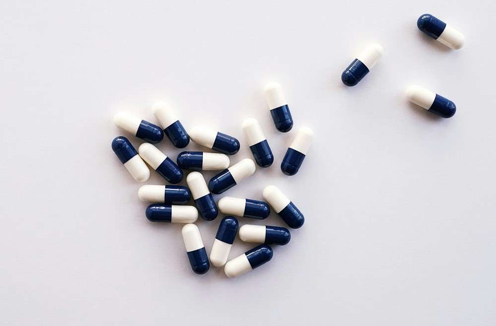 Présentation de médicaments anti-inflammatoires pour syndrome de Tietze
