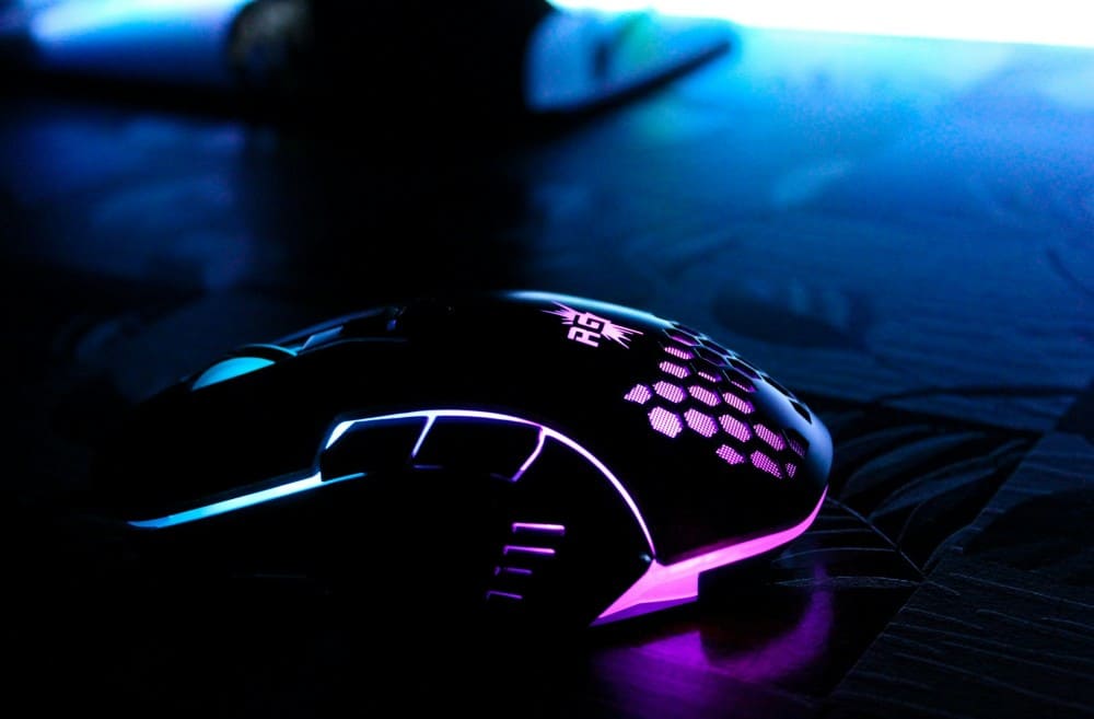 Souris colorée de gamer