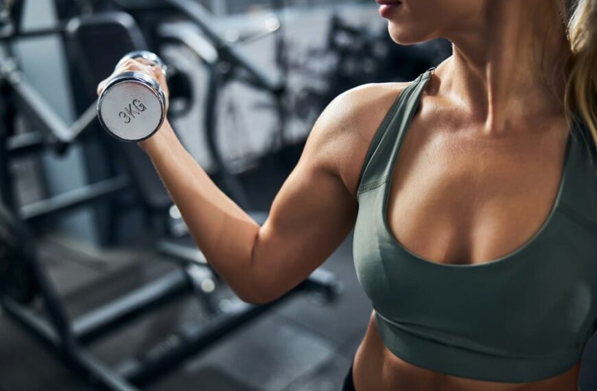 Rowing haltère : Technique, muscles sollicités, poids et programme
