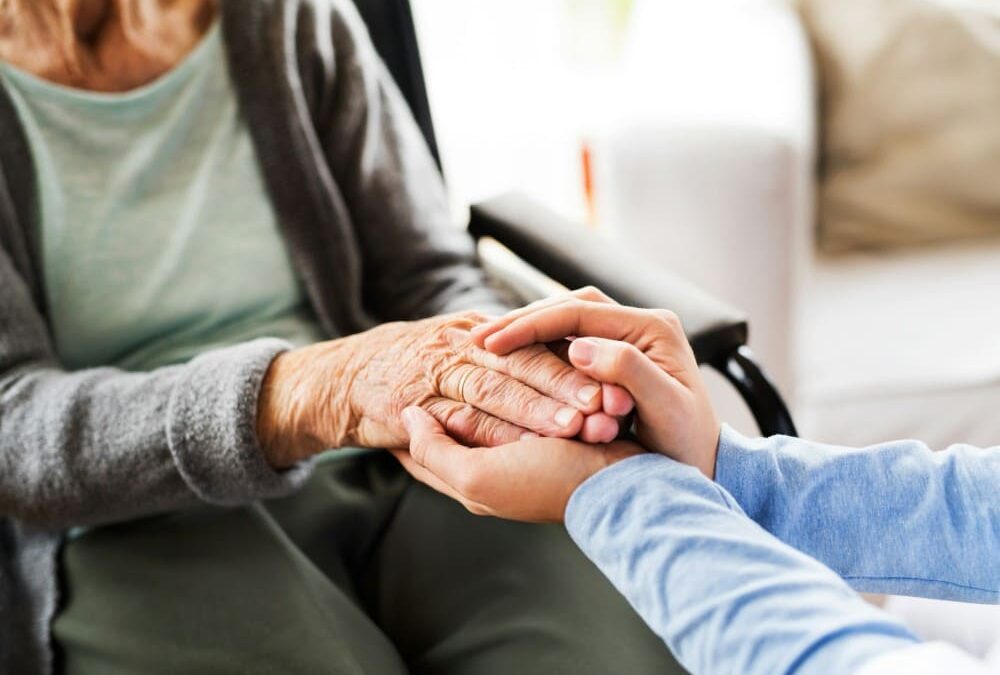 Aide à domicile pour personne âgée ou situation de handicap