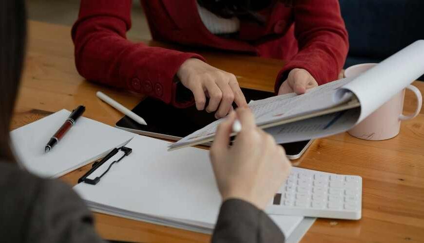 Pourquoi le prix d’une mutuelle senior augmente-t-il avec l’âge ?