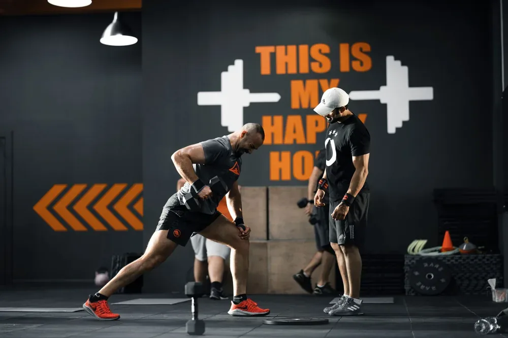Hyrox vs CrossFit : quelle pratique correspond **vraiment à votre corps** ?